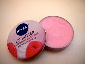  Nivea Lip Butter
